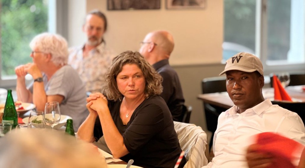 9EC0F63F 4D37 47AC 9E4E B8C57E0AF5D2 kl